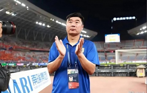 im电竞网站-韩鹏背锅，外援老化，后腰漏洞！泰山队保三争一成赛季最大笑话