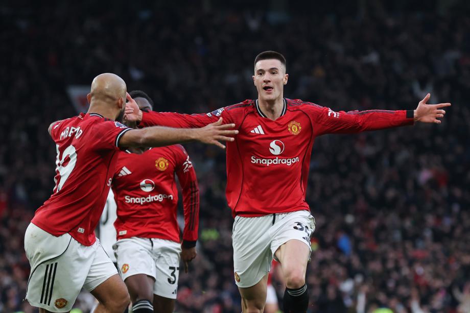 [图]谢什科绝杀 曼联3-2富勒姆重返积分榜第四